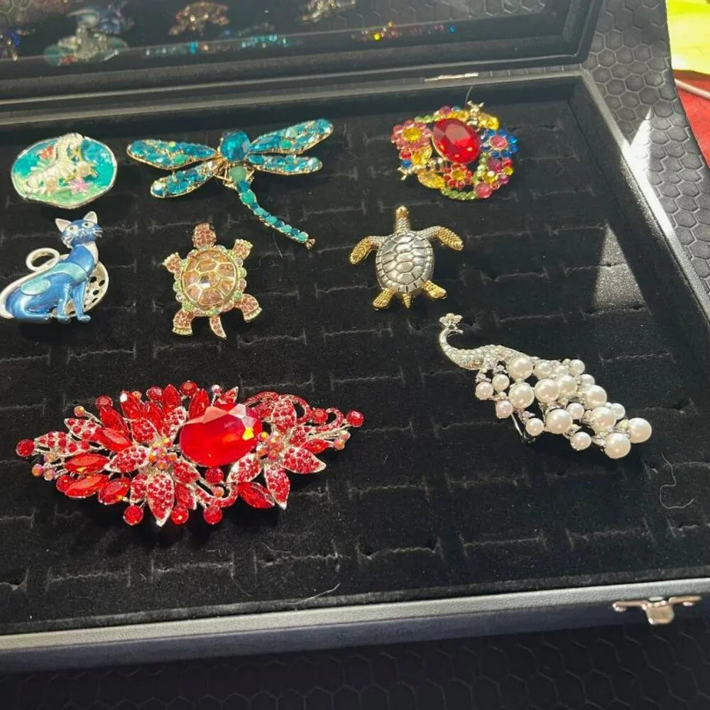 Ladies Brooches Bundle #11-10 Brooches in Total-NEW! - Picture 2 of 2